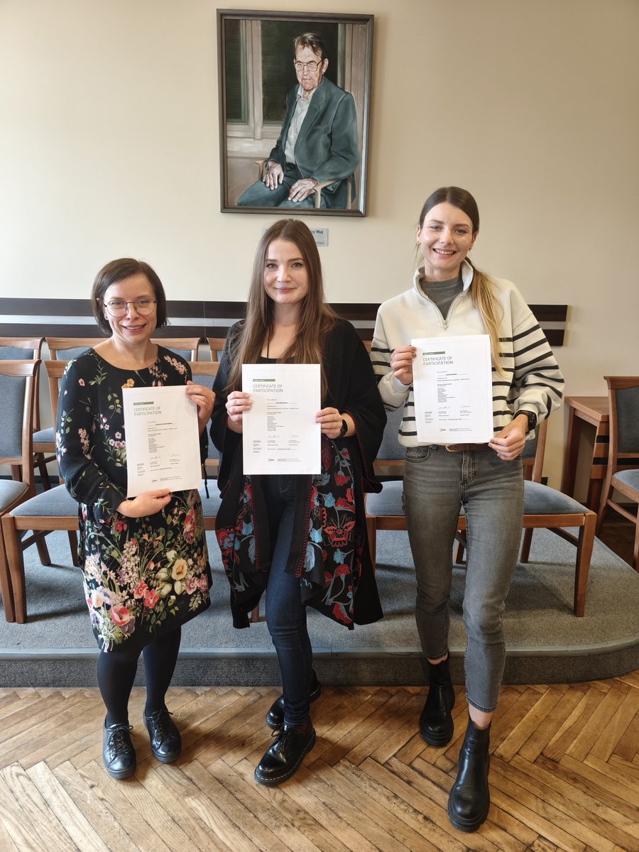 instytut_fPAN's tweet image. 📢We develop the qualifications of young scientists within the #PANERIS Project!
Three researchers from our Institute have completed the #EMBO Lab Leadership “Project Management for Scientists”. 👏 Congratulations!!!
👉 To learn more read the article: tiny.pl/xz13t-vg
#EU