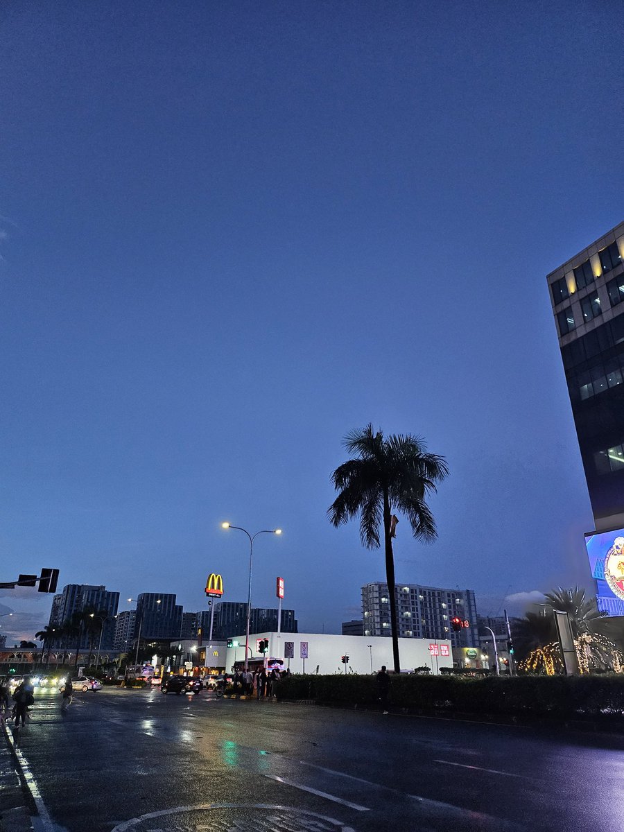 gistofstrs's tweet image. ☁️💙
