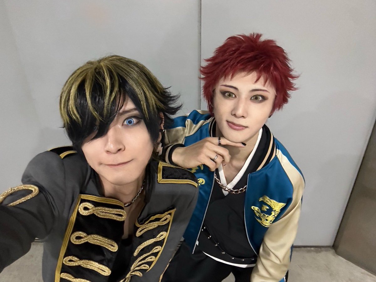 『ヒプノシスマイク -Division Rap Battle-』
Rule the Stage
《Buster Bros!!! ＆ Bad Ass Temple feat. 糸の会 ＆ WESTEND-MAFIA》

本日もご来場ご観劇ありがとうございました。
空却さんと撮りました

撮影した動画沢山観てます。
嬉しいありがとう✌️
