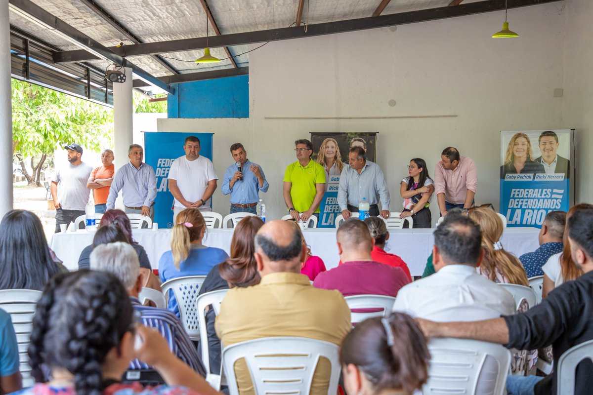Gracias Gaby y Ricky por estar junto a la dirigencia y a nuestros candidatos Marcelo y Marita.
Compartimos un encuentro lleno de compromiso, diálogo y unidad, donde reafirmamos el rumbo que queremos para La Rioja y la Argentina, un país verdaderamente federal.