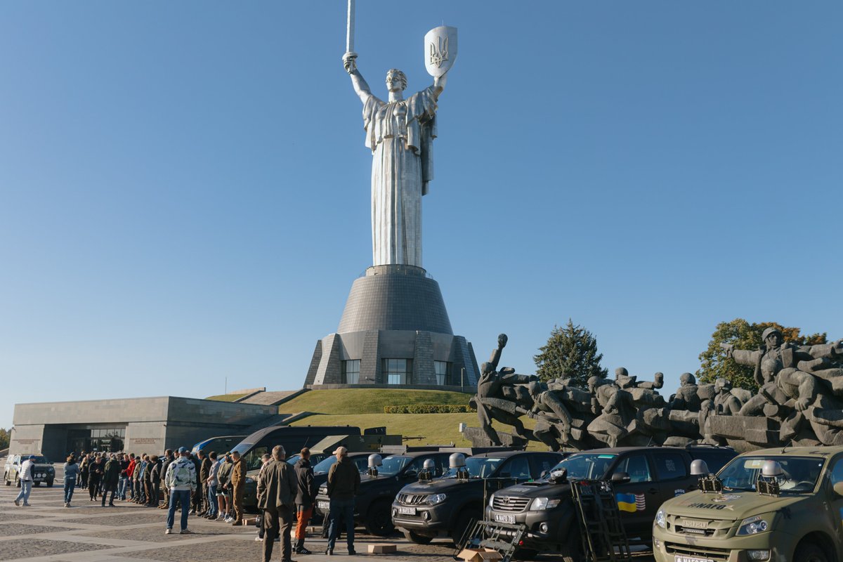 🇺🇦 We stand with Ukraine! 

Drop your country’s flag below to show your support 👇