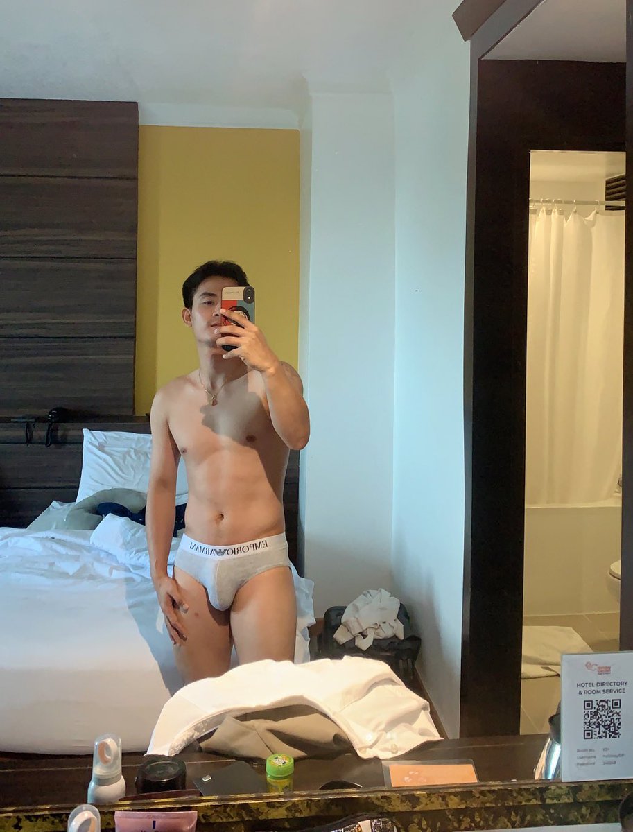 Pcnk_Tiger's tweet photo. เห็นว่าผมไม่หล่อก็ไม่คิดจะทักผมหน่อยรึ😁#หนุ่มเหนือมะเขือหวาน #52พอดีคำ https://t.co/XZV5FB2H7t
