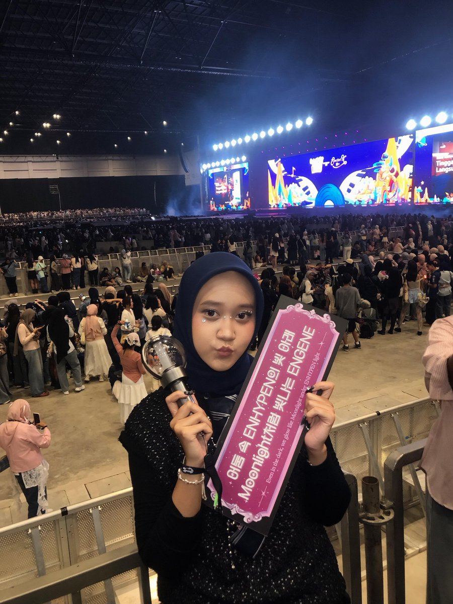 saa ♕ ENHYPEN IS 7 tweet media