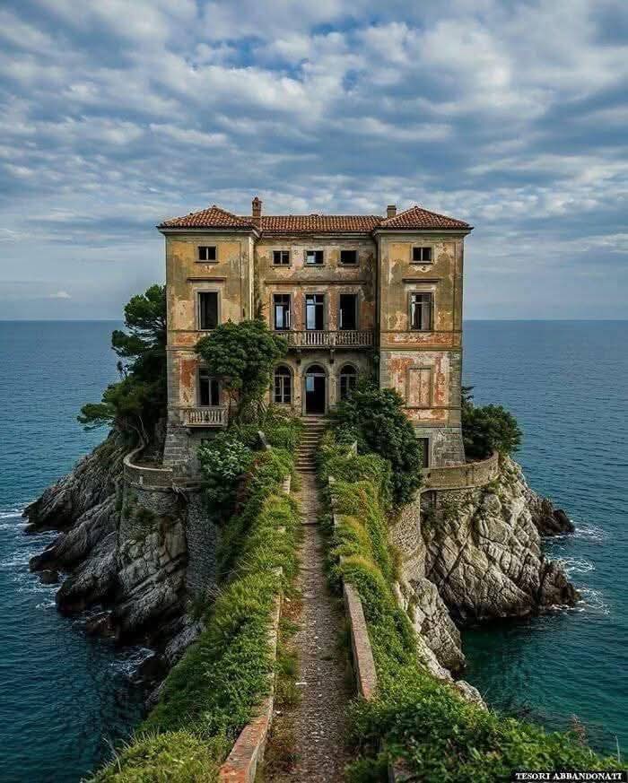 I'd live here

#abandoned