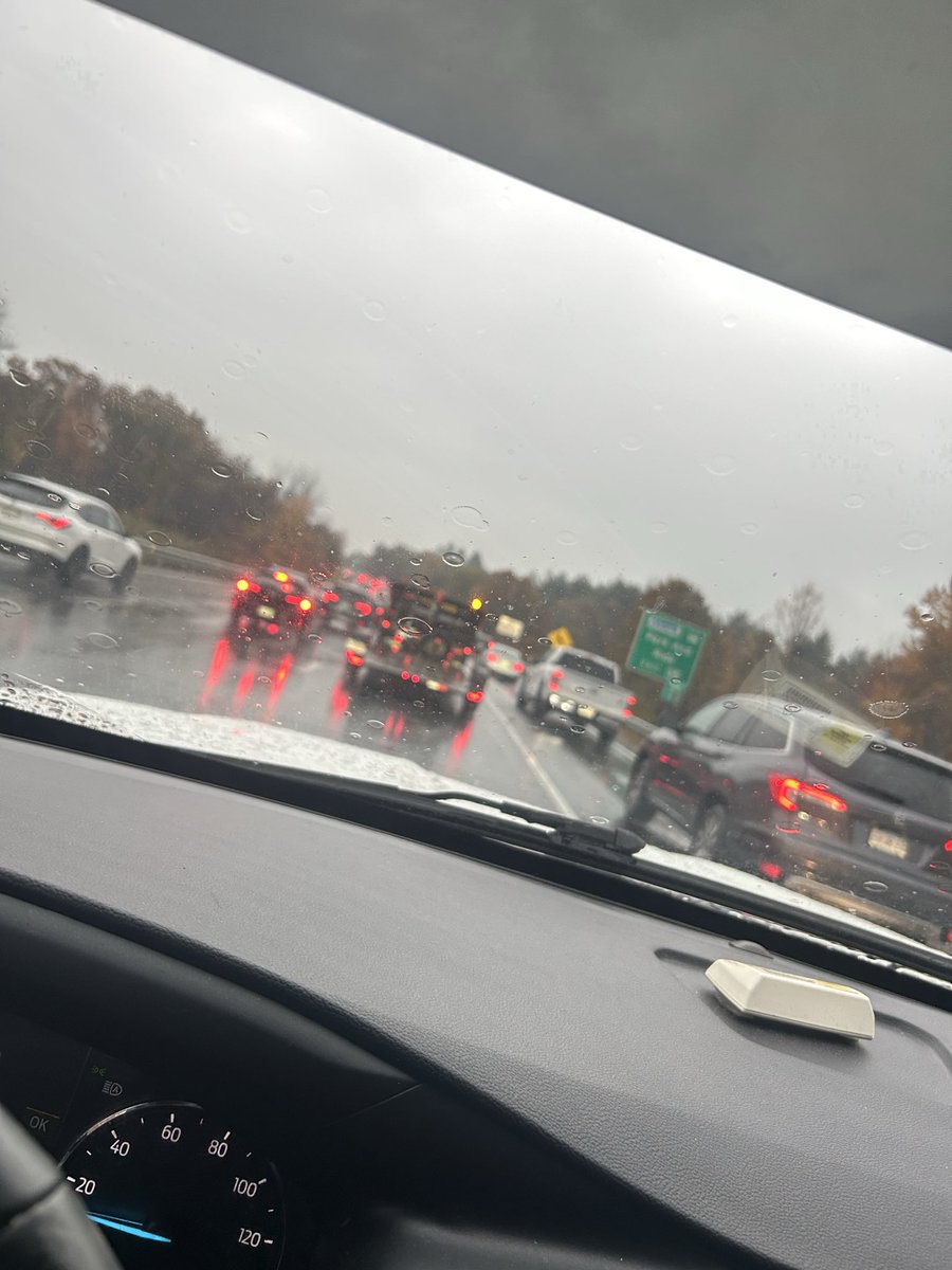 They say Boston has history, culture, and charm. They forgot to mention the endless traffic jams. #BostonProblems #Gridlock #outsidesales #roadwarrior  #boston