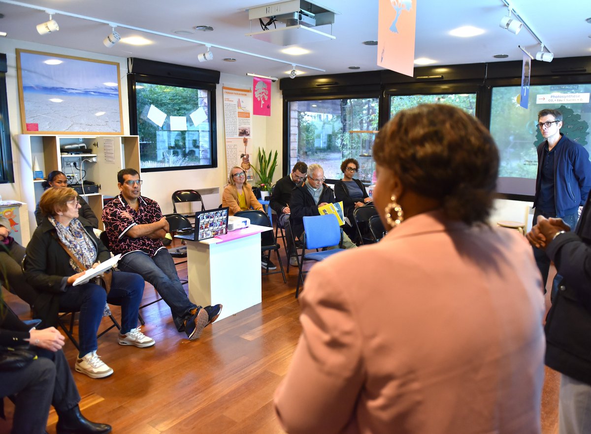 terresdenvol's tweet image. ♻️ #DéfiZéroDéchet | Le défi familles zéro déchet a été lancé la semaine dernière à @AulnaySousBois et @VilleTremblay  ! 🚀​

👉Ateliers, astuces et bonnes pratiques… c’est parti pour 6 mois de challenges pour accompagner les familles candidates à réduire leurs déchets. 💪🌍