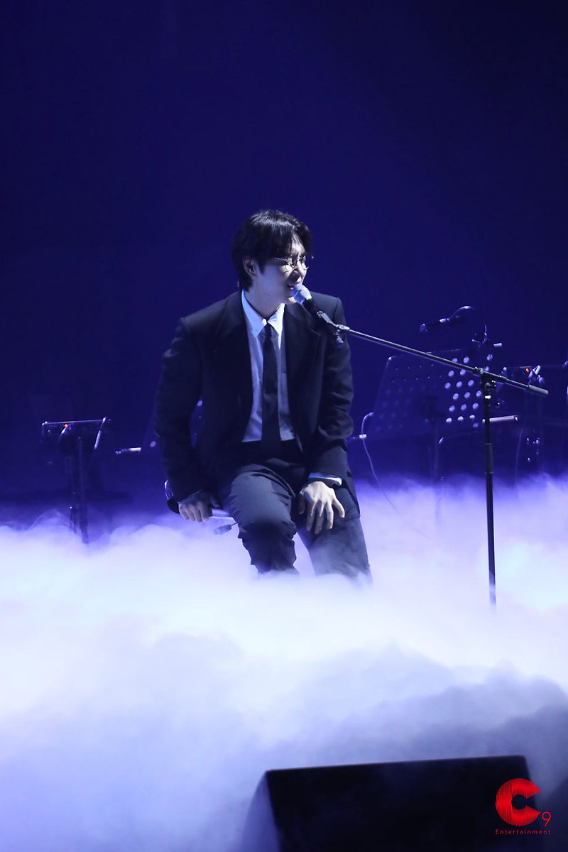 눈 찡긋, 오리 입모양 
넘 귀엽고 또 귀엽고 계속 귀여워✨️