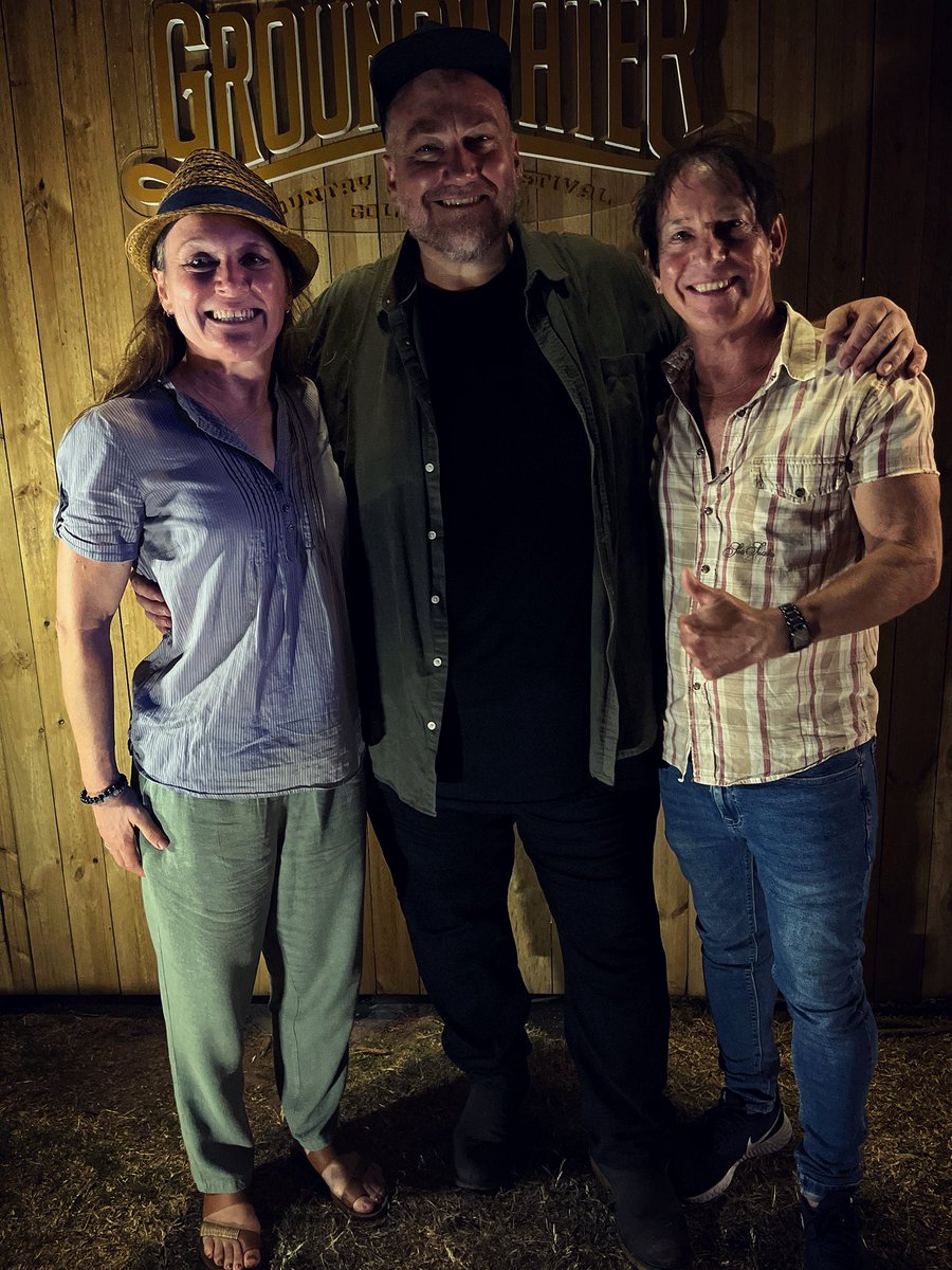 MichaelJPeade's tweet photo. Here at the Groundwater Country Music Festival on the weekend at Broadbeach and a couple of our favourite acts.
#DuncanToombs #CaseyBarnes #GroundwaterCountryMusicFestival https://t.co/V8U7GLK8AZ