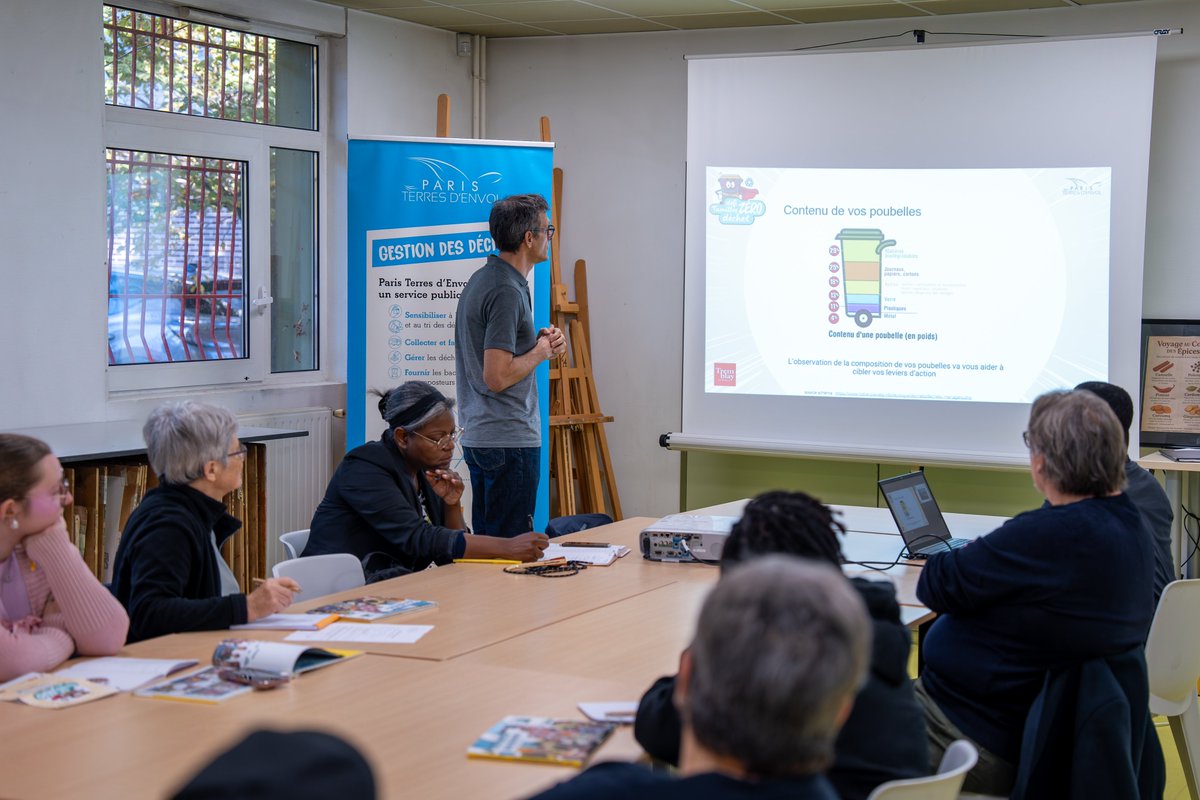 terresdenvol's tweet image. ♻️ #DéfiZéroDéchet | Le défi familles zéro déchet a été lancé la semaine dernière à @AulnaySousBois et @VilleTremblay  ! 🚀​

👉Ateliers, astuces et bonnes pratiques… c’est parti pour 6 mois de challenges pour accompagner les familles candidates à réduire leurs déchets. 💪🌍