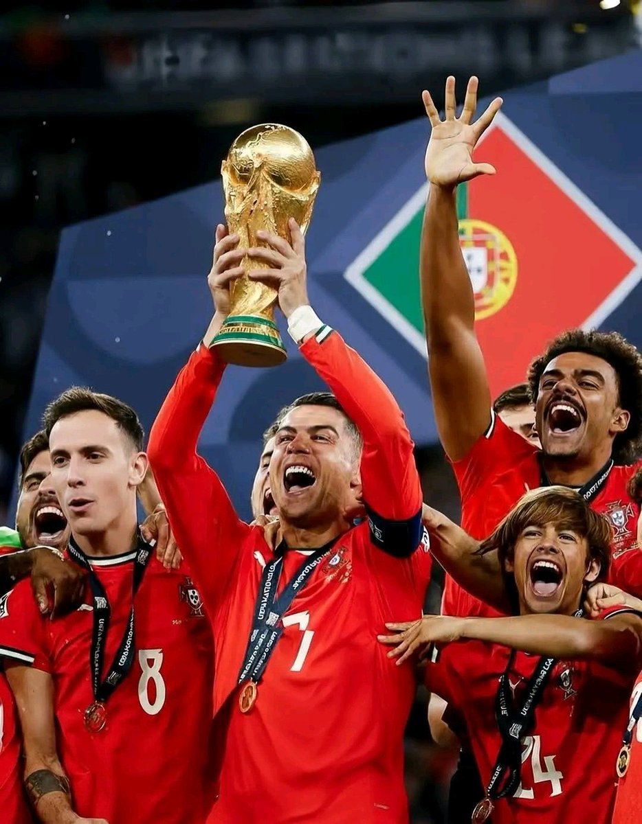 ActuCR7_'s tweet image. 𝗙𝗜𝗡𝗜𝗦𝗛. 𝗧𝗛𝗘. 𝗦𝗧𝗢𝗥𝗬. 🏆

#WC2026 ⏳