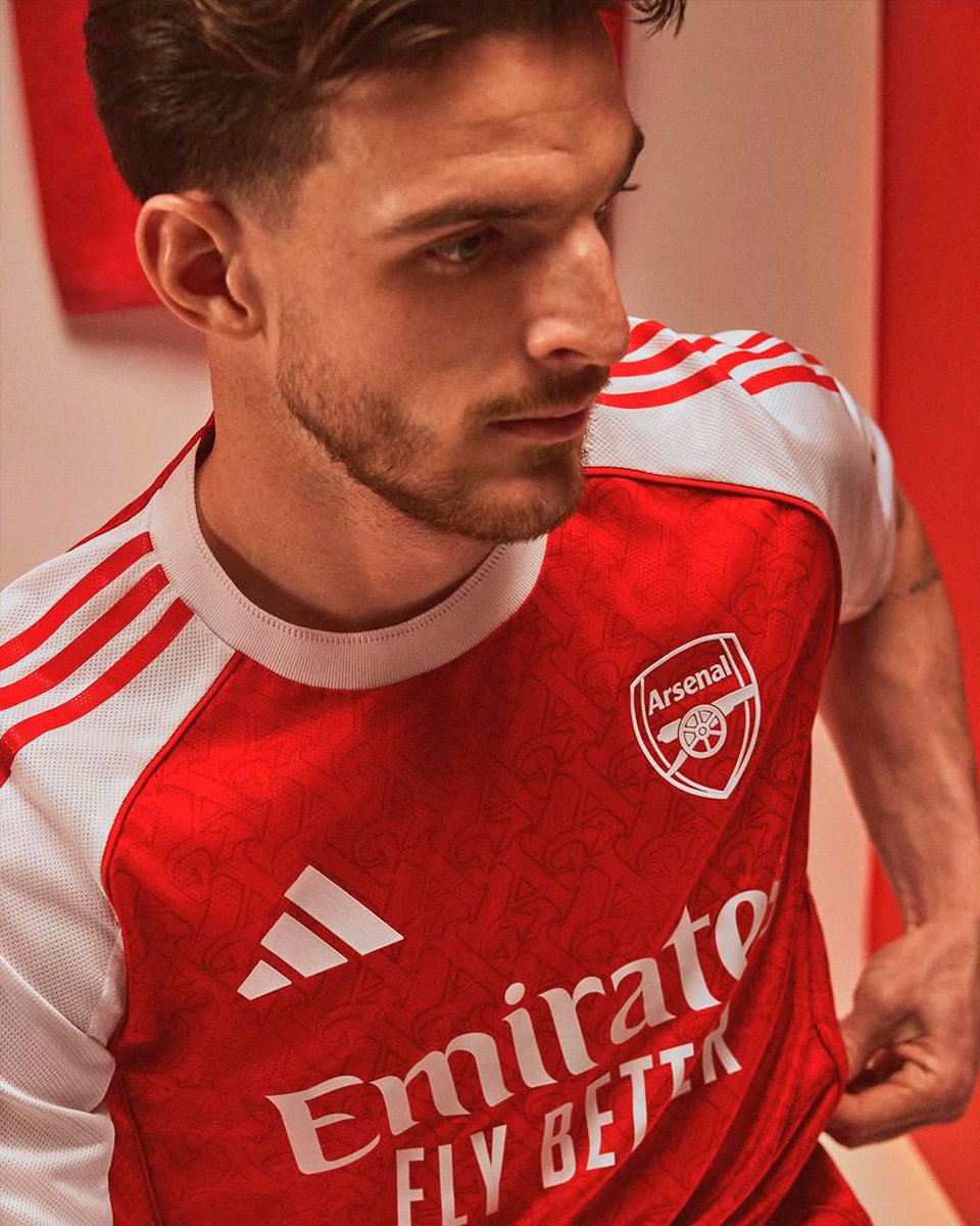 futfanatics's tweet photo. Rapaz… o que foi isso que o Arsenal aprontou pra cima do Atlético de Madrid na Champions?
E tá vendo essa peita linda aí? Você encontra na Fut e ainda pode personalizar com as fontes originais.
https://t.co/u9k8pXKDOG
#Arsenal #ChampionsLeague #Futfanatics #Gunners #Camisas https://t.co/KkujXSjCvZ