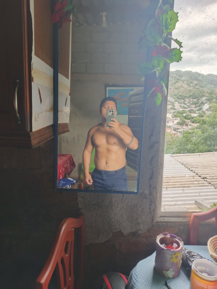 spaces20943's tweet photo. Los resultado del crossfit del mes https://t.co/1V1SENldCp
