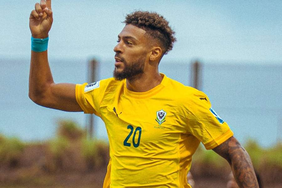 #LesGAbonaisDeLEtranger : Dénis Bouanga parmi les meilleurs joueurs africains!

⬇️⬇️⬇️
🔗[critiquedefoot241.blogspot.com/2025/10/ballon…]