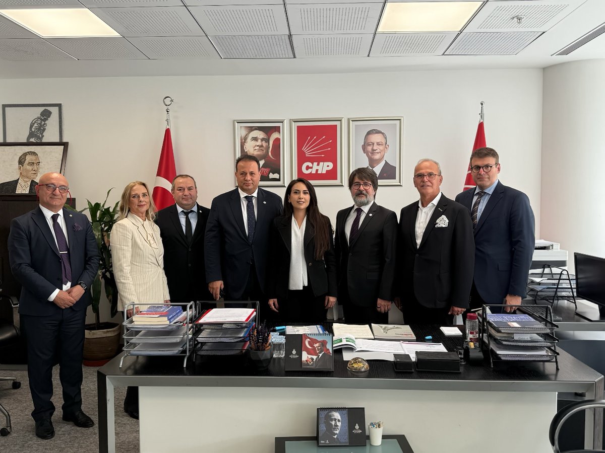 Türkiye Giyim Sanayicileri Derneği’ni genel merkezimizde ağırlamaktan mutluluk duyduk. 

Tekstil sektöründe yüksek girdi maliyetlerinden istihdam düşüşüne, dış ticaret kaybından ana pazar talebinde rekabet gücümüzün azalmasına, kur primlerinde katma değer bazlı adil dağılıma