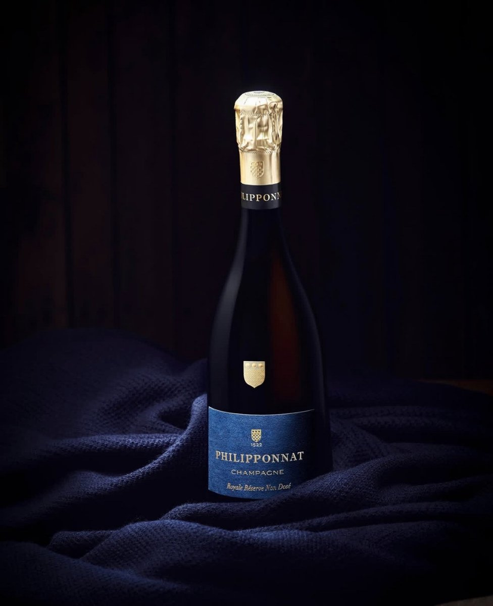 normangoodfello's tweet image. Unfiltered. Uncompromising. Pure Champagne. 🍾✨
Philipponnat Royale RéserveNon-Dosé — 500 years of heritage in every sip. 🥂

SHOP NOW👉 premiercru.co.za

#WineTwitter #LuxuryDrinks #Philipponnat #RoyalReserveNonDose