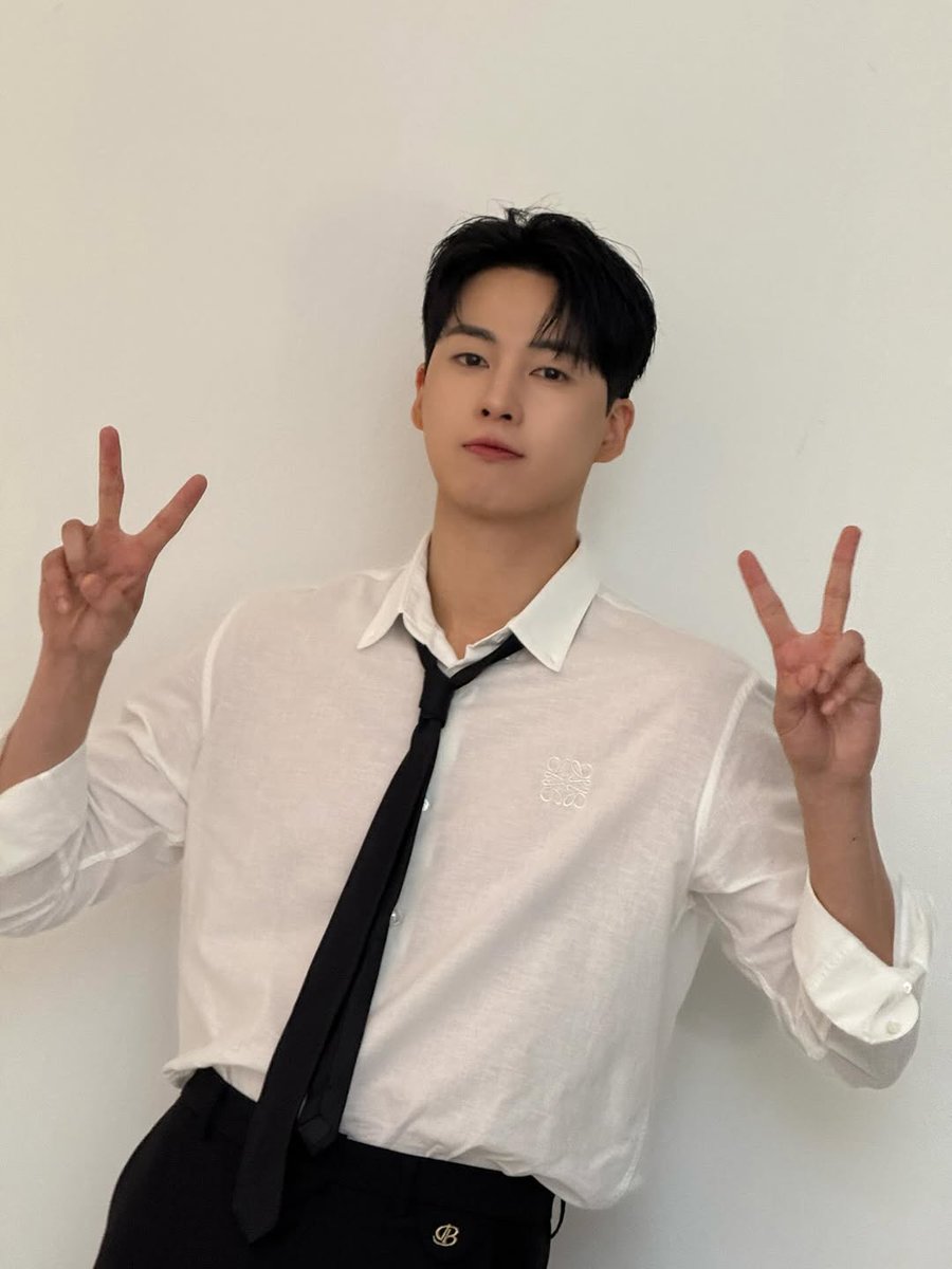 highminsoo_519's tweet photo. @/loeygok Instagram update.

Bts ✌️

#업텐션 #고결 #고이안 #고민수
#UP10TION #KOGYEOL #KOIAN
#GOMINSOO @UP10TION https://t.co/br4uj7dCJP