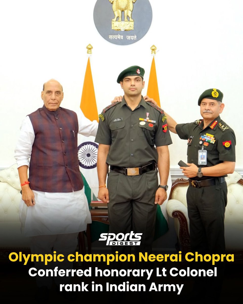 SportsDigestINT's tweet photo. Golden throw to golden honor
Olympic champion Neeraj Chopra receives the honorary Lt Colonel rank in the Indian Army pride of the nation🇮🇳
#NeerajChopra #IndianArmy #LtColonel #OlympicChampion #IndiaPride #Athletics #GoldenBoy #JavelinThrow #ProudMoment https://t.co/4pvSsm5z1k