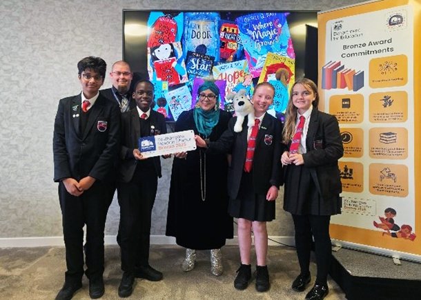 We are proud to announce that Oasis Academy Mayfield has been awarded the Southampton Reading Charter Bronze Award. More here: oasisacademymayfield.org/news-and-event…