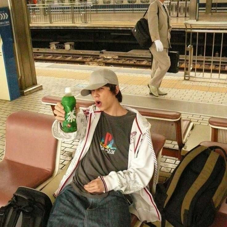 rubsprn's tweet image. Recuerden usar por hoy un icon de #RubiusJapon2009 dejo algunas fotitos para usar ⛩️