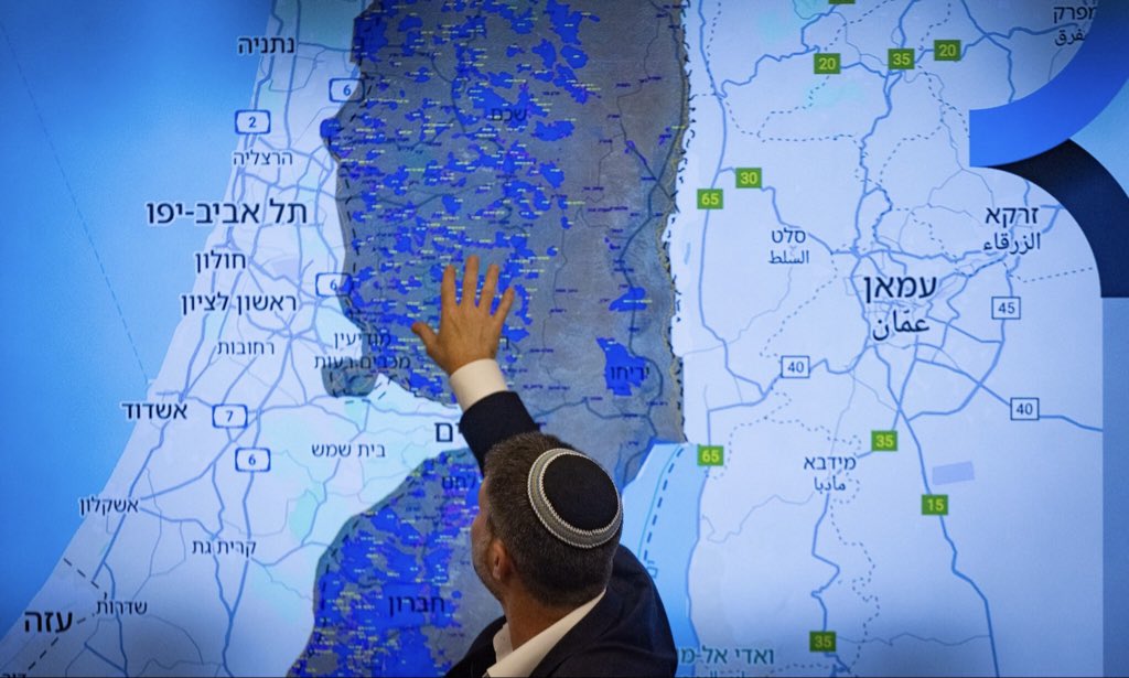 intogrey tweet media