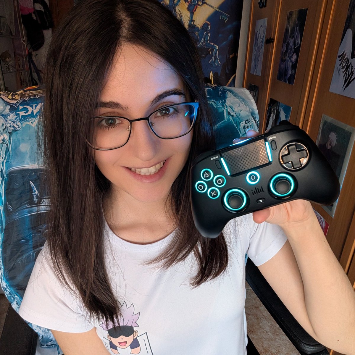 PatriRoxas95's tweet image. Sorteo mando QRD Spark N5! 🎁✨
Gracias a la gente de @qrdgame , ahora este mando puede ser tuyo!
Requisitos:
✅ Follow @qrdgame y @PatriRoxas95
🔁 RT
♥️ Like
➡️ Etiqueta a un amigo que le encantaría tenerlo.
Solo ESPAÑA. Finaliza el 29/10.