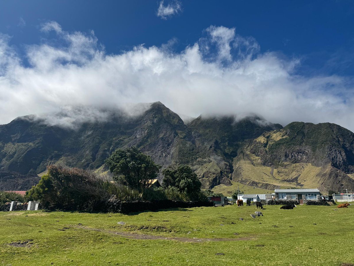 Tristan da Cunha tweet media