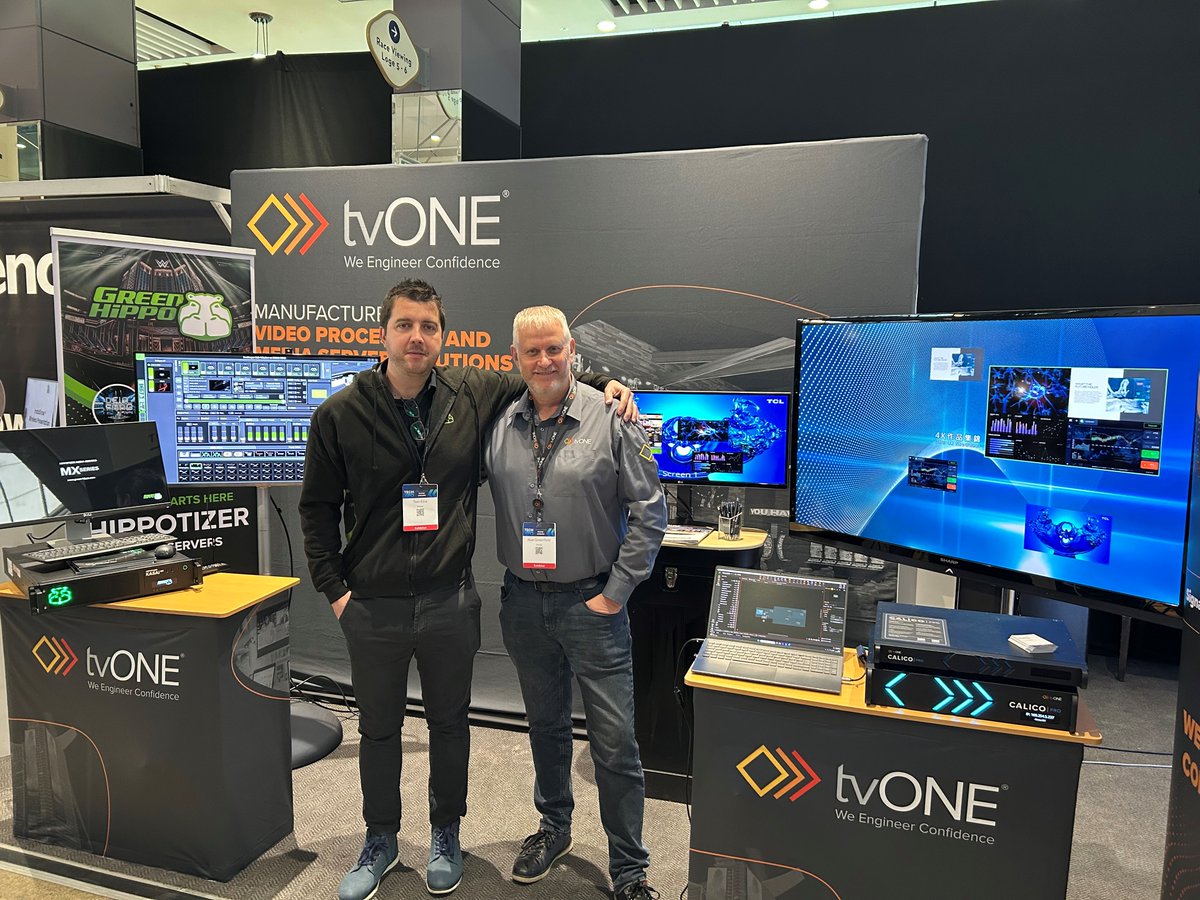 Our team is at #TechXpo25 Oct 22 &amp; 23 showing off the latest improvements to CALICO PRO video processing &amp; @greenhippo__ Hippotizer Media Servers!