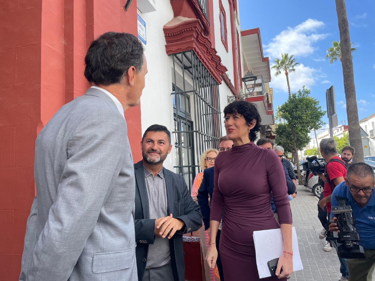 🔵Damos por finalizado el I Congreso Nacional de Relevo Generacional del Trabajo Autónomo en Lebrija con el acto de clausura con la presencia de la ministra de <a href="/inclusiongob/">Ministerio Inclusión Seguridad Social Migraciones</a> , el alcalde de Lebrija, José Benito Barroso y el presidente de UPTA España, <a href="/EDUARDOABADSABA/">Presidente UPTA España</a>.