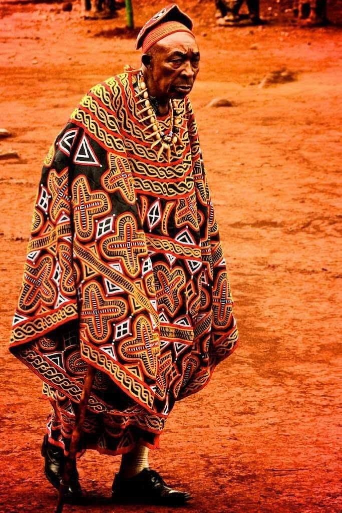 GraffiPikin's tweet image. When will Cameroon secure legal ownership of the 𝐍𝐝𝐨𝐩 Cloth and the 𝐓𝐨𝐠𝐡𝐮?

#Grassfields #Graffi #Cameroon