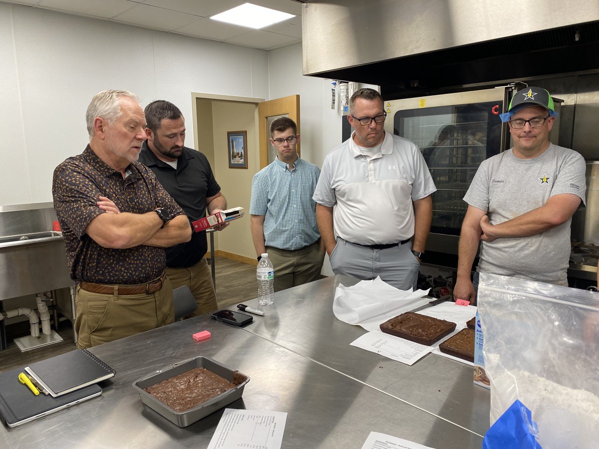 SOTWMilling's tweet photo. #TopNotchTuesday: Our flour team recently came together in the bake lab to test brownies for a customer. Every detail matters when it comes to providing the best quality—and these tests are just one way we ensure our products meet the highest standards. https://t.co/ZIh5FhCHe0