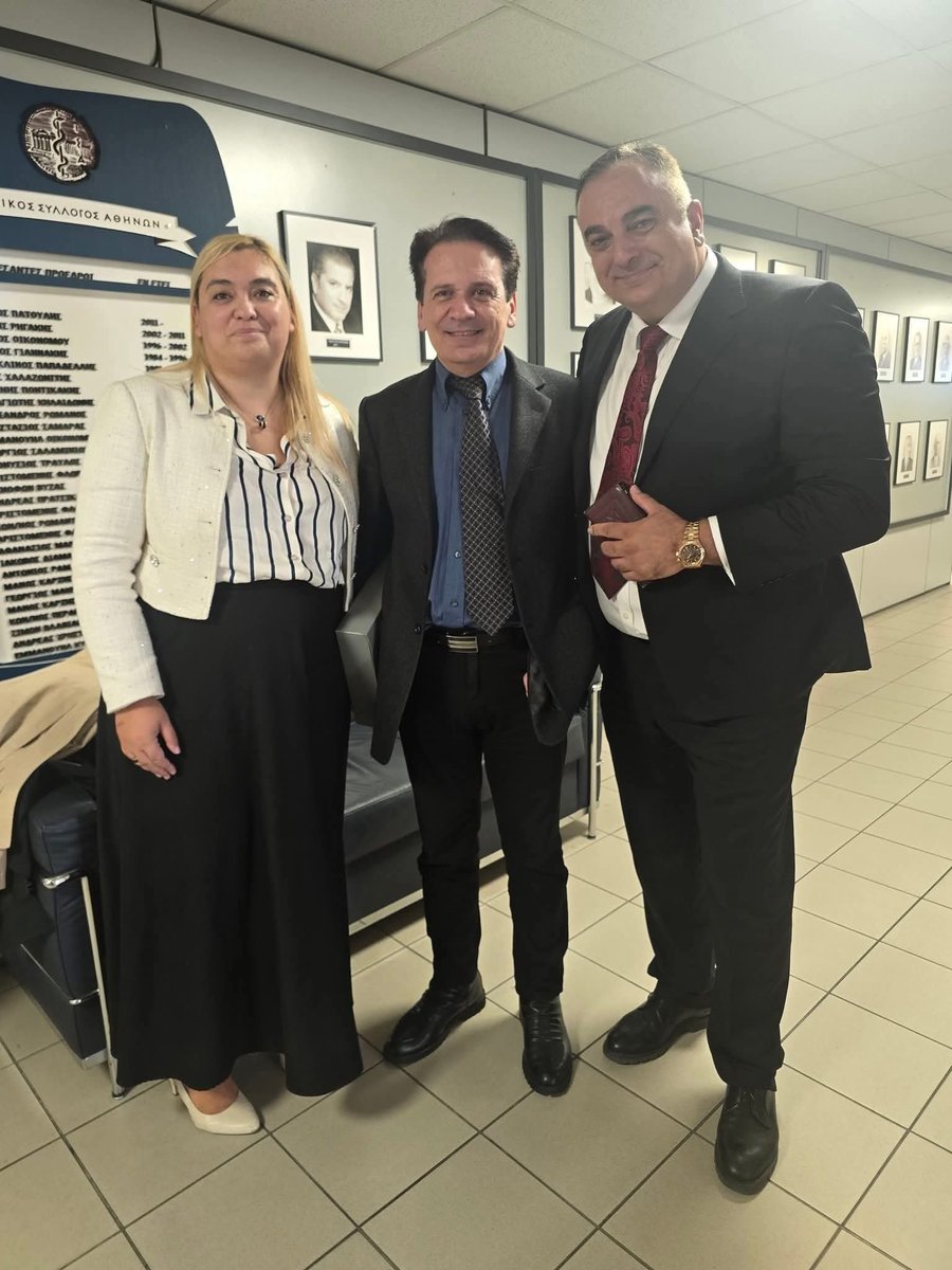 PanagiotisMylo6's tweet image. Ο ιατρός καρδιολόγος διδάκτωρ καρδιολογίας Αρβανίτης Κωνσταντίνος, ένας από τους ελάχιστους γιατρούς που δεν προσκύνησαν το 'τέρας' στην περίοδο της στημένης πλανδημίας, δέχθηκε πειθαρχική δίωξη από τον Ιατρικό Σύλλογο Αθηνών όταν άρχισε να μιλά (πάντα με στοιχεία) για…