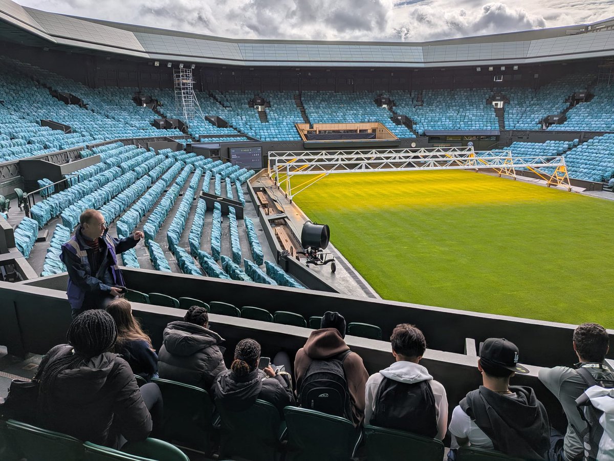 Uni of Roehampton tweet media