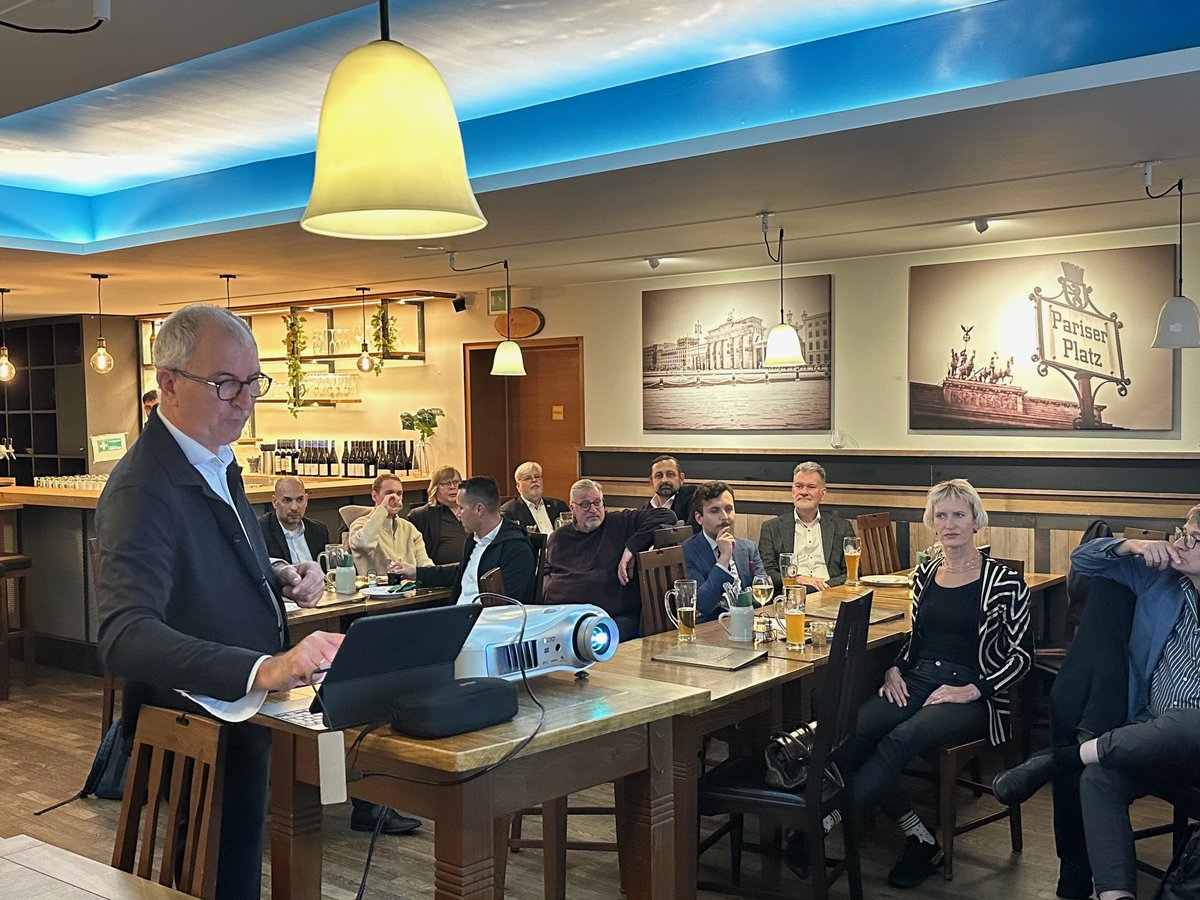 📌 #Aluminium is key to the #EnergyTransition – yet Europe still depends on imports. In Berlin, #FACE hosted a high-level roundtable presenting #WCL’s study on aluminium logistics amid disrupted supply chains. ♻️To tackle the climate challenge, we need resilient supply chains.