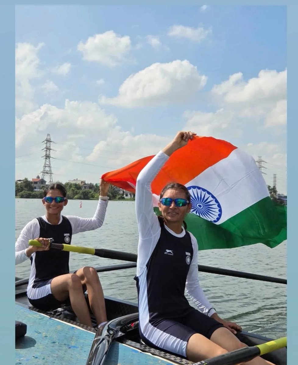 #CRPF's trooper, Diljot Kaur shines at Asian Rowing Championship 2025 in Hai Phong, Vietnam, winning following medals.

🥈 Silver – Lightweight Women’s Pair (LW2-)
🥉 Bronze – Women’s Coxed 8+

Alongside Gurbani Kaur, she ended a 15-year medal drought in LW2-, a historic moment