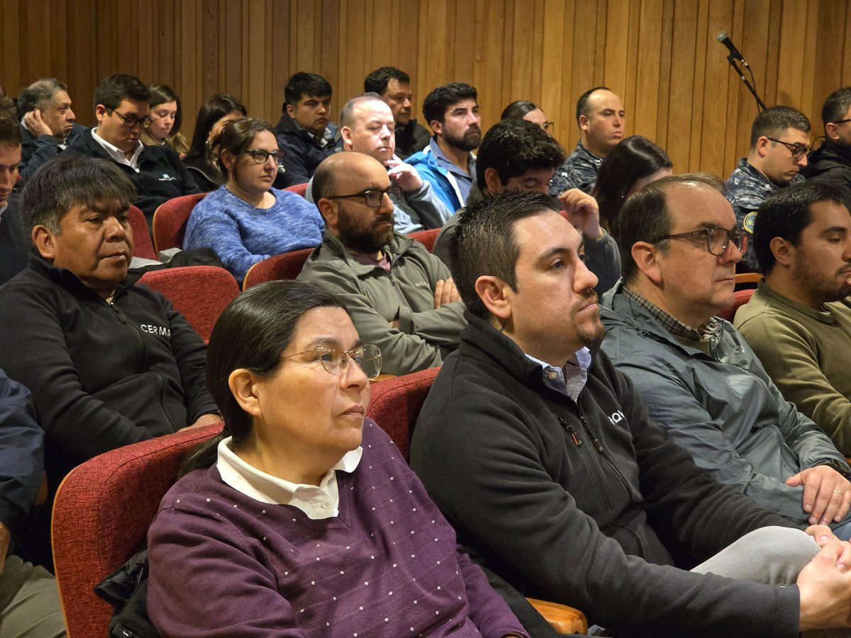 📍#PuertoAysén Con palabras del Seremi(s) Trabajo y Previsión Social, DirReg <a href="/drtaysen/">DRTAYSEN</a> y <a href="/Armada_Chile/">Armada de Chile</a> se inició esta mañana el Seminario en modalidad híbrida de "Seguridad y Salud en el Buceo" organizado por <a href="/SeremiSalud_XI/">Seremi Salud Aysen</a> con presencia de sindicatos, empresas y comunidad