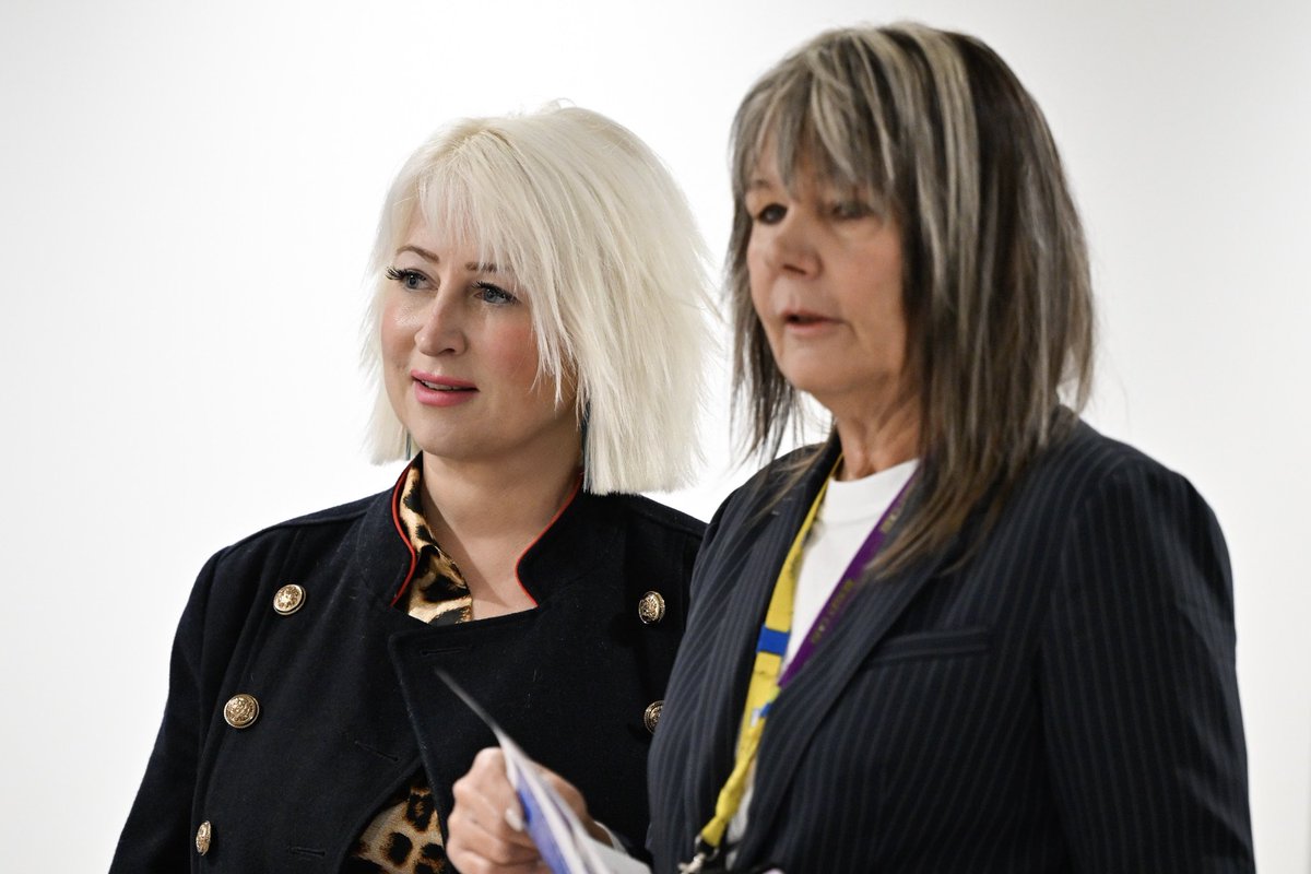 Lisa Tan tweet media