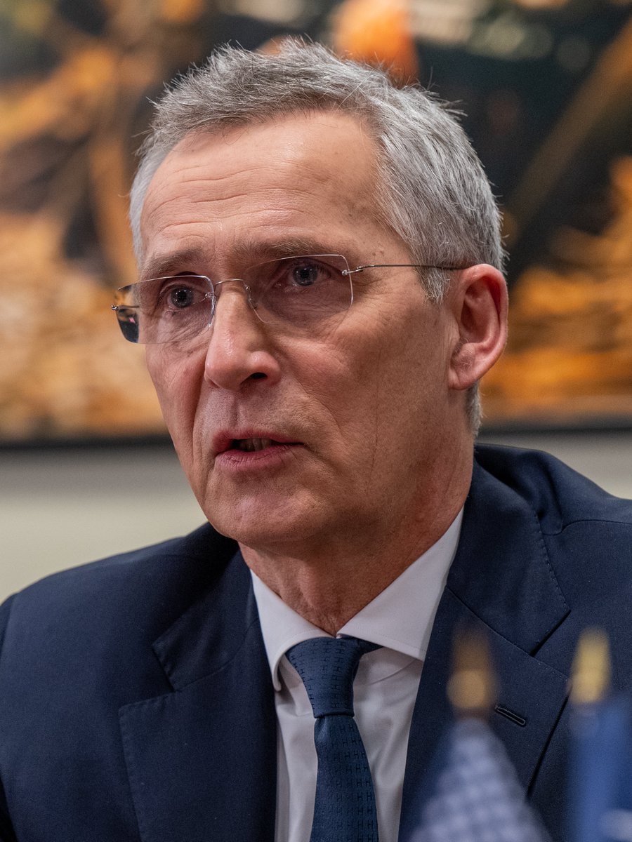 kiyashaber156's tweet photo. NATO'nun 13. Genel Sekreteri Jens Stoltenberg:

"Erdoğan ile savaş konuşurken birden 'Mısır sever misin?' dedi ve hepimiz mısır yedik." https://t.co/YBtzS3bpcj