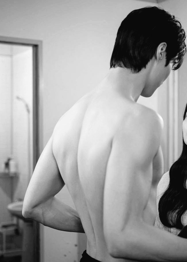 Temptation looks good on me, wanna see more?