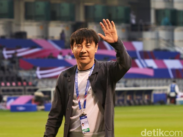 Shin Tae-yong:

"Memang, saya sudah bukan (pelatih Timnas Indonesia), tapi saya sempat berpikir kalau kami bisa persiapan sedikit lebih baik, mungkin bisa langsung lolos (ke Piala Dunia) lewat babak ketiga.

Tapi, sampai babak keempat saya pikir itu juga sudah cukup baik. Gagal