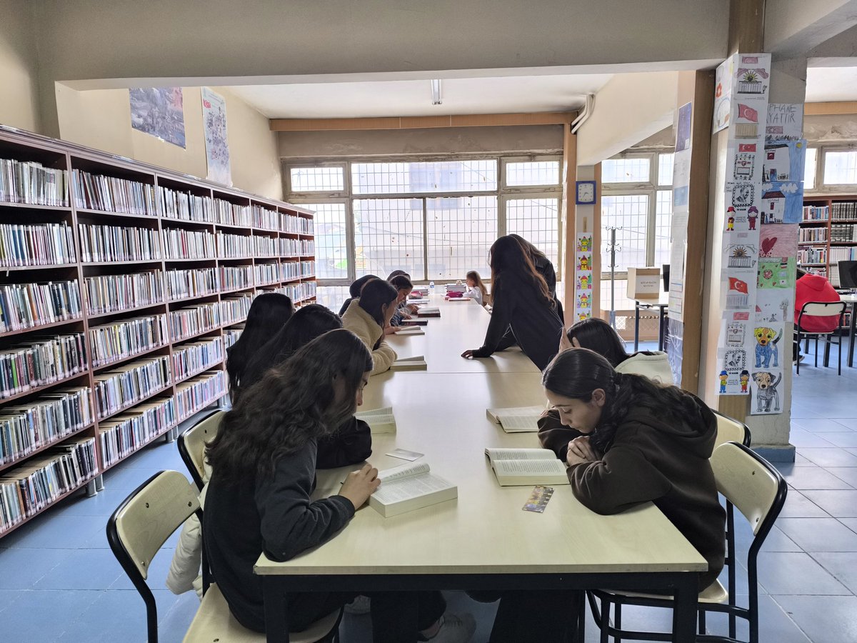 Kız Anadolu İmam Hatip Lisesi 9. sınıf öğrencileri, öğretmenleriyle birlikte Kütüphanemizi ziyaret ettiler. Kütüphane oryantasyon ve kitap okuma etkinliği gerçekleştirdik.
Kütüphanemize bekleriz🇹🇷
<a href="/TCKulturTurizm/">T.C. Kültür ve Turizm Bakanlığı</a>
<a href="/KTBKYGM/">KYGM</a>
<a href="/titizonur/">Onur Titiz</a>
<a href="/etkinkutuphane/">Etkin Kütüphane</a>
<a href="/isaibsencerihk/">Erzurum İsmail Saib Sencer İHK</a>
<a href="/karayazigovtr/">T.C. Karayazı Kaymakamlığı</a>