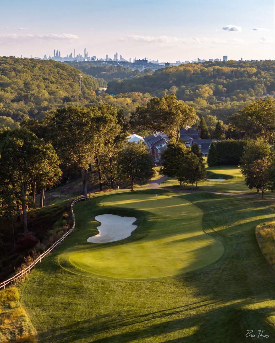 sagc1888's tweet photo. Hole 3 - RED OAK This short par 3 plays slightly uphill to a well-protected green w a large bunker short. Left of the green is certain trouble while the right side offers an expanded landing area in playable rough. Thanks @benherms @bhGolfphoto https://t.co/OqHT9RU1tV