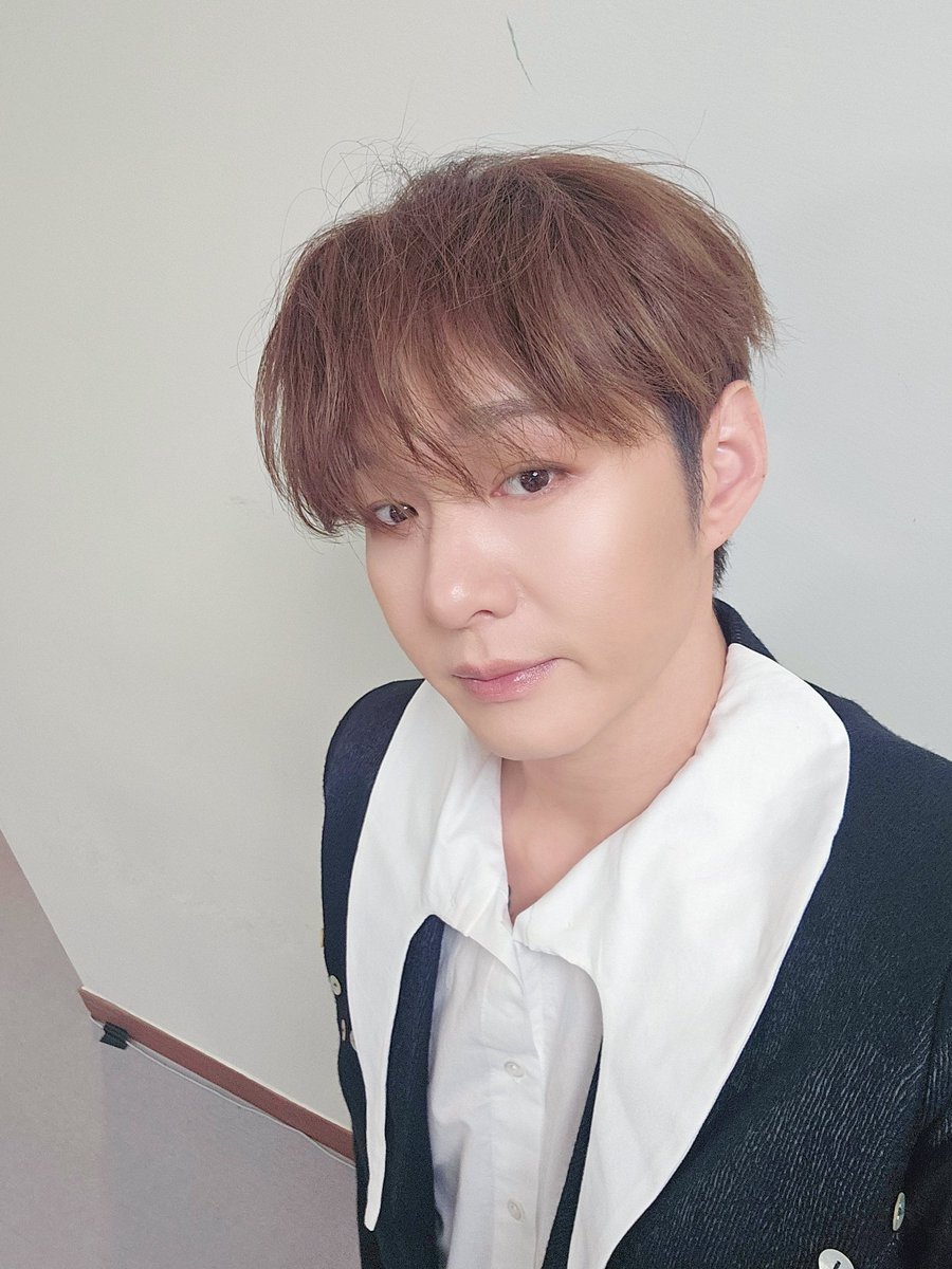 SUB_peachs's tweet photo. [📸] ✨251022 The Moment : Live on #Melon #이창섭 COMEBACK LIVE✨

창섭 군의 미니 2집 <이별, 이-별>을
처음 선보이게 된 #TheMoment 💚

앞으로의 보여드릴 게 훨씬 더 많으니까
기대 많이많이 해주세요.ᐟ.ᐟ ᡣ˶ᵔ ᵕ ᵔ˶𐭩 ♡

#LEECHANGSUB 
#이별_이_별 #ENDAND #주르르 
#멜론 #TMLM https://t.co/9Bzo30tW7l
