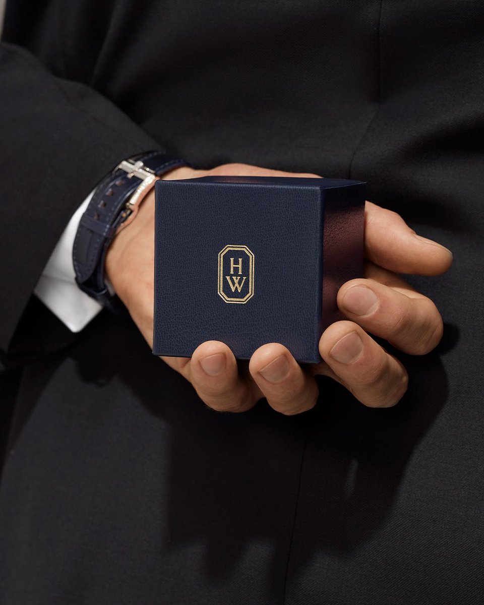 HARRY WINSTON ハリーウィンストン スペシャル ボックス Unboxing the Iconic Harry Winston Ring Box | TikTok