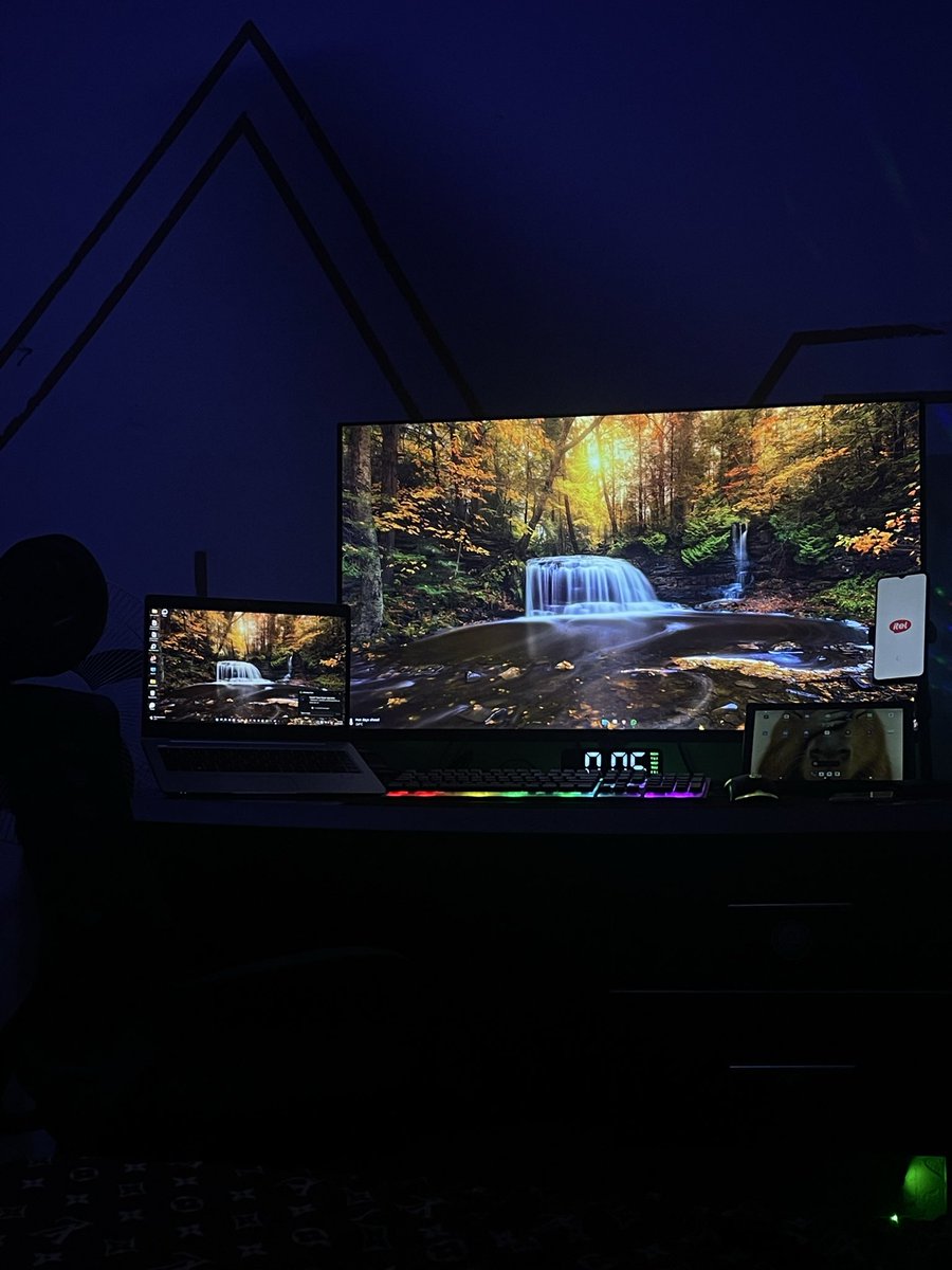 x_stackmike's tweet image. My goal isn’t just to build products —
it’s to create systems that work while I sleep.
#EntrepreneurMindset #Stackmike