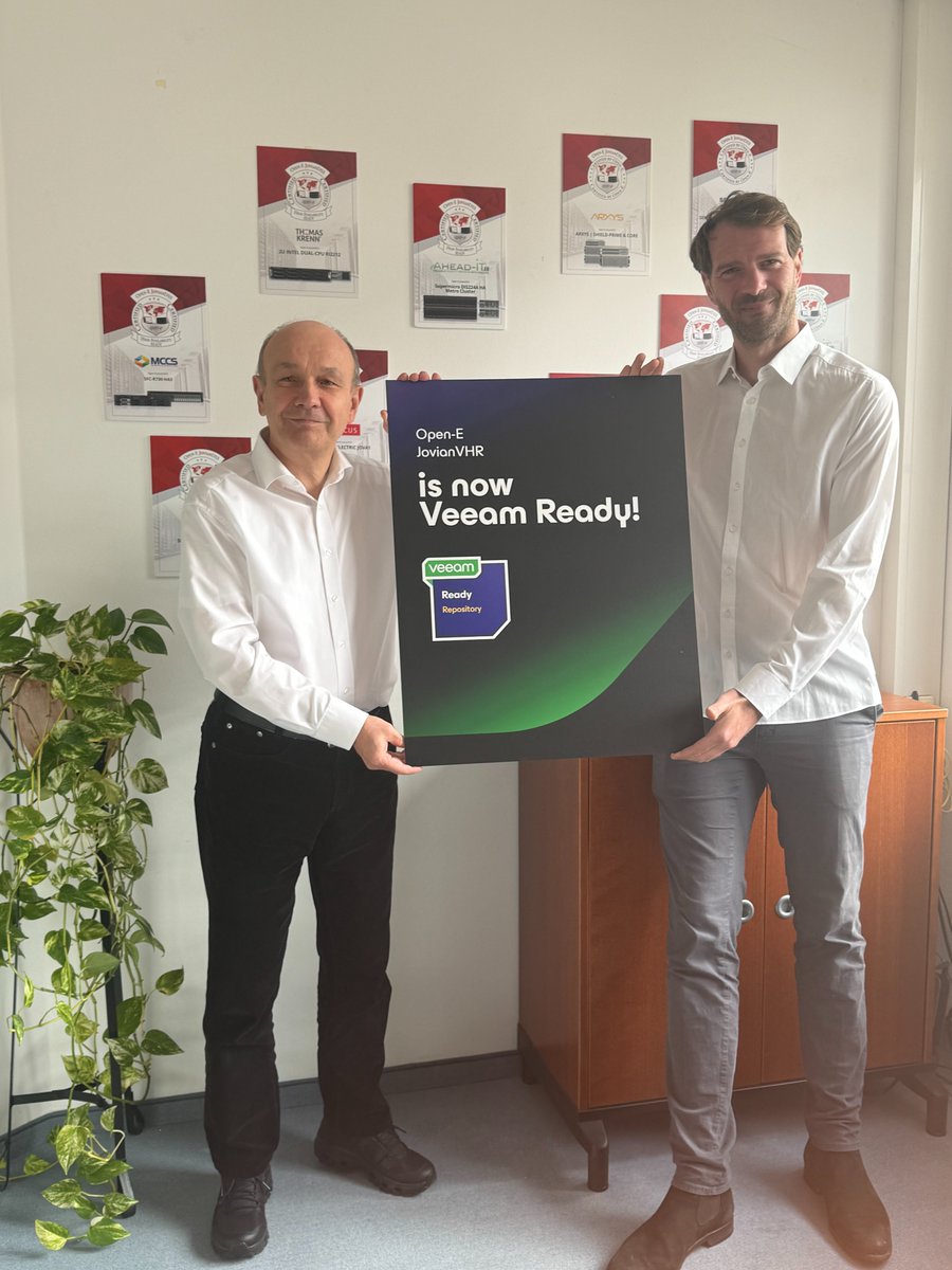 Open-E Data Storage Software (@storagesoftware) on Twitter photo Exciting news! Open-E JovianVHR is now <a href="/Veeam/">Veeam® Software</a> Ready Repository certified! Reliable, high-performance & cost-effective solution for your backup infrastructure. Click here to learn more:
open-e.com/r/pqka/
#DataProtection #BackupSolutions #Veeam Exciting news! Open-E JovianVHR is now <a href="/Veeam/">Veeam® Software</a> Ready Repository certified! Reliable, high-performance & cost-effective solution for your backup infrastructure. Click here to learn more:
open-e.com/r/pqka/
#DataProtection #BackupSolutions #Veeam