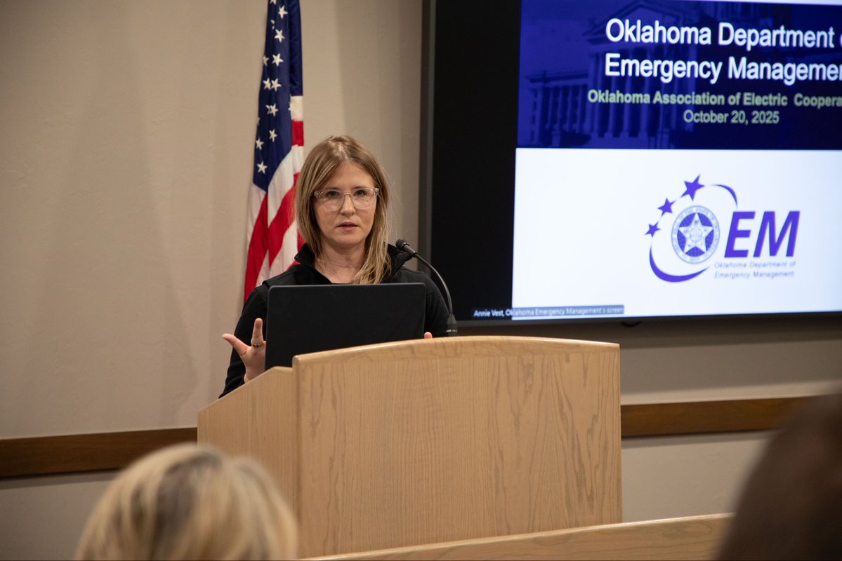 OAECoops's tweet image. This week, co-op leaders had the opportunity to listen to officials from @okem on critical updates regarding disaster recovery. We appreciate the team at OEM &amp;amp; all they do to support  communities including the rural communities our co-ops serve across the state&apos;s 77 counties. ⚡️