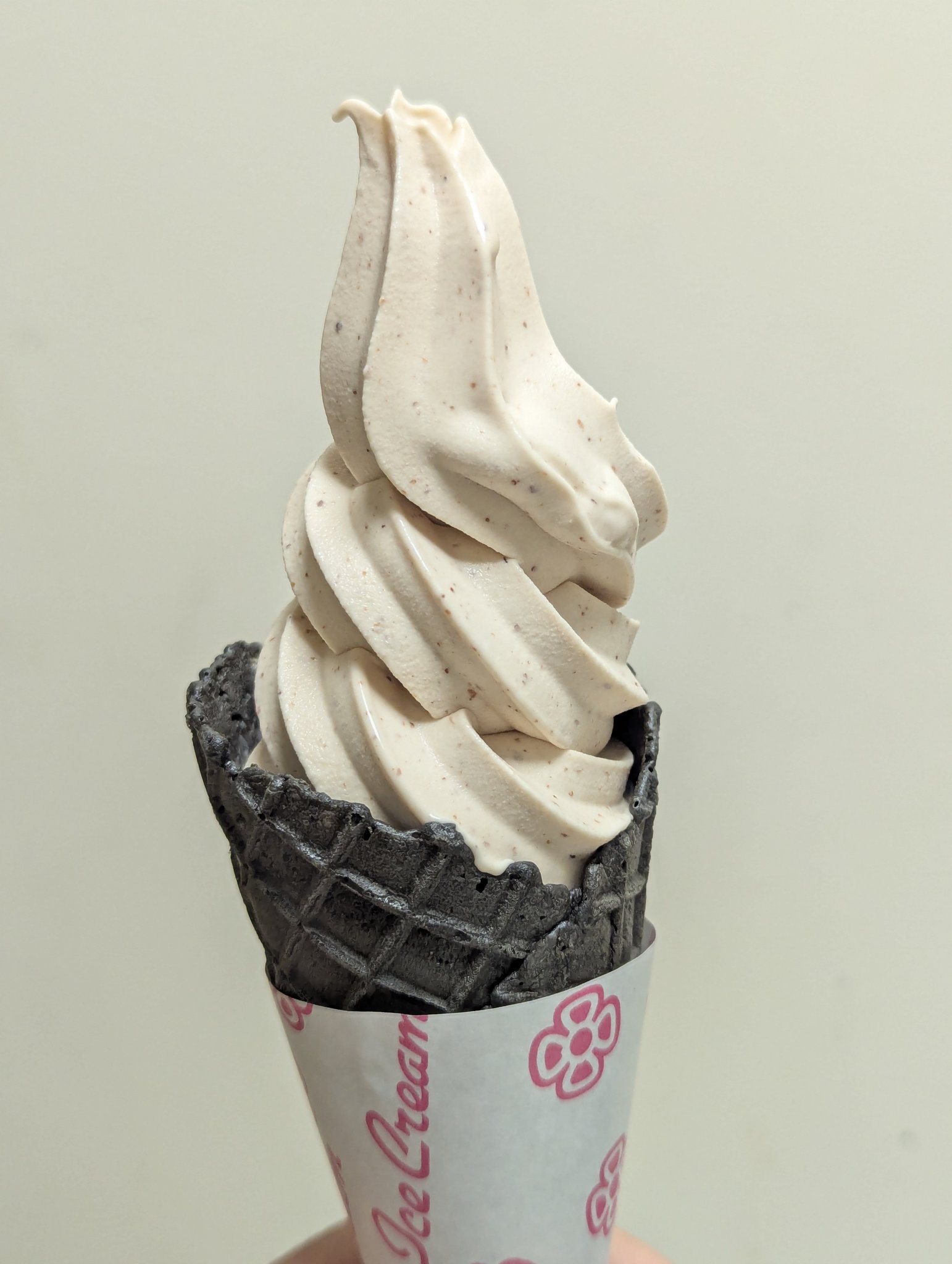 巨大アイスクリーム 遂にソフトクリーム専門店のプロデュースをすることになりました