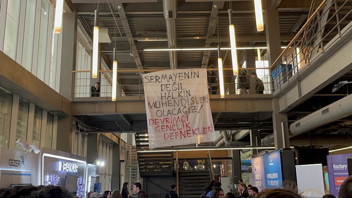 devtek_'s tweet image. İTÜ Kariyer Zirvesi’nden sesleniyoruz:
🚩İşçi katili Çalık Holding’in değil, İsrail’in suç ortağı Baykar’ın değil halkın mühendisleri olacağız!