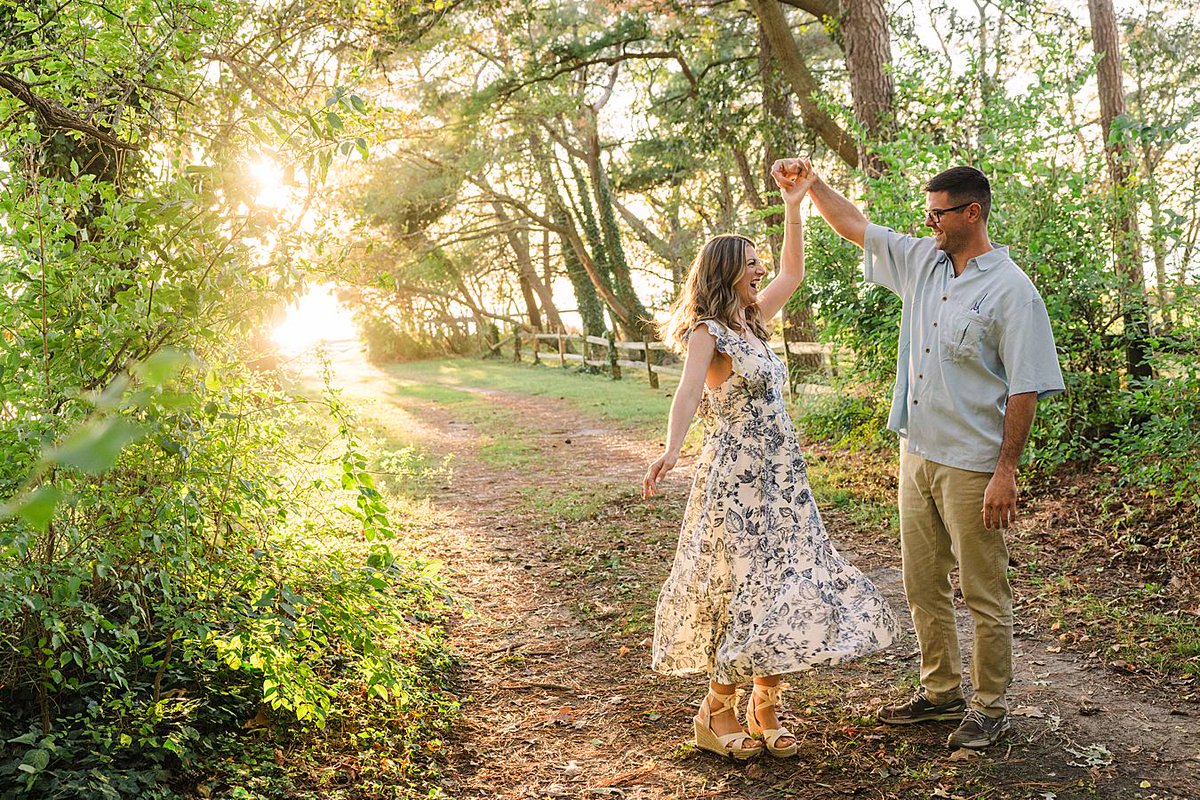 On the blog now, Amanda &amp; Greg's engagement session at @cbmmweddings and the beach! #laurasfocusphotography #laurasfocus #baysidebride #easternshorewedding #easternshoreweddings #marylandwedding #marylandweddingphotography #marylandweddingphotographer #chesapeakebaywedding