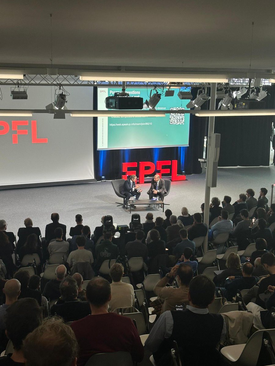 Rafael Mariano Grossi (@rafaelmgrossi) on Twitter photo Je suis profondément honoré de recevoir un doctorat honoris causa de l’<a href="/EPFL/">EPFL</a> à Lausanne 🇨🇭.
Dans mon discours, j’ai parlé de diplomatie nucléaire active : comment la science et la diplomatie peuvent se renforcer mutuellement, et comment le dialogue, la confiance et la Je suis profondément honoré de recevoir un doctorat honoris causa de l’<a href="/EPFL/">EPFL</a> à Lausanne 🇨🇭.
Dans mon discours, j’ai parlé de diplomatie nucléaire active : comment la science et la diplomatie peuvent se renforcer mutuellement, et comment le dialogue, la confiance et la